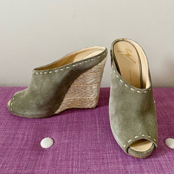 Giuseppe Zanotti Koka Velour Jasmin Wedge Sandals - Picture 4 of 13